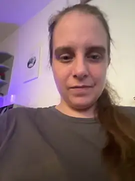 Chantalee online show from April 19, 6:13 am