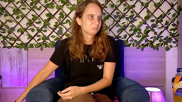 Chantalee online show from September 28, 6:42 am