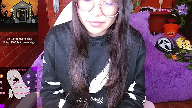 MidoriQuiinn online show from October 12, 2:30 pm