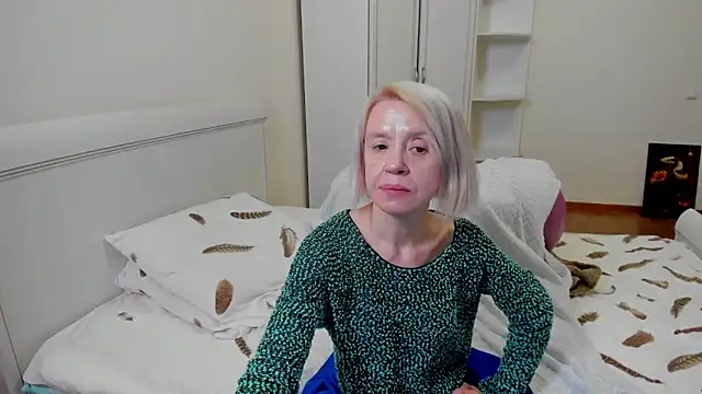 aminalive online show from October 22, 9:20 pm