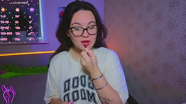 EsterLogan online show from November 2, 11:13 am