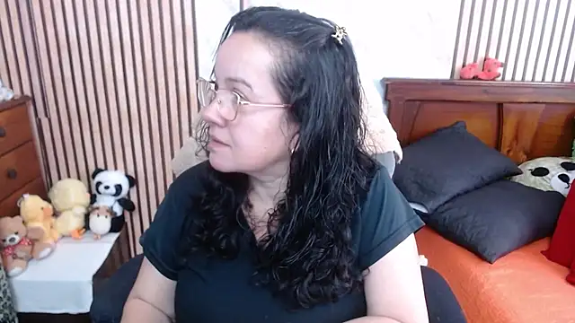 Snapshot of Sonialorens_ chatting on September 30, 3:39 pm Sonialorens online show from September 30, 3:39 pm