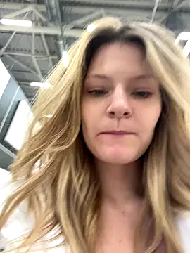 MaryHiggins online show from October 10, 8:41 am