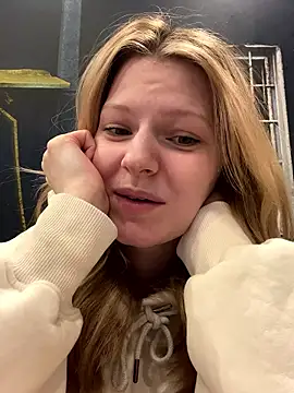 MaryHiggins online show from January 13, 5:06 pm