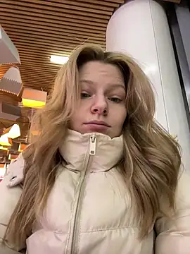 MaryHiggins online show from January 12, 4:56 pm