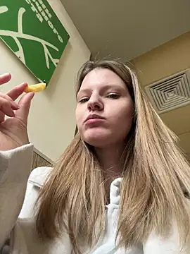 MaryHiggins online show from March 23, 1:50 pm