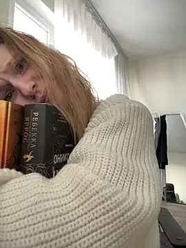 MaryHiggins online show from March 13, 1:34 pm