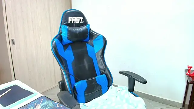 sophiax-x online show from September 18, 8:40 pm