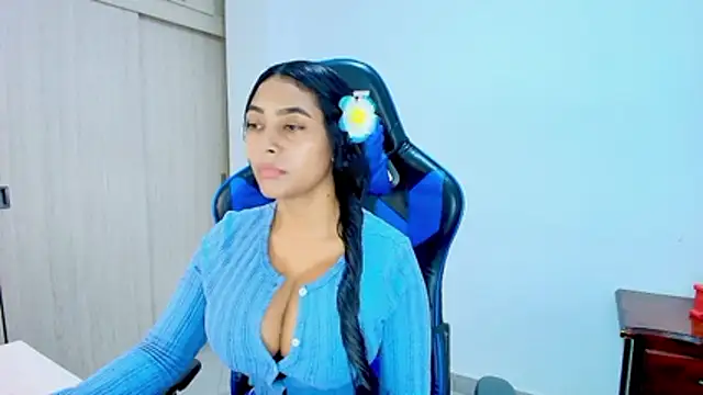 sophiax-x online show from December 17, 6:23 pm