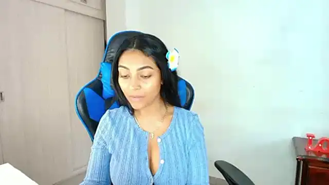 sophiax-x online show from November 20, 7:04 pm