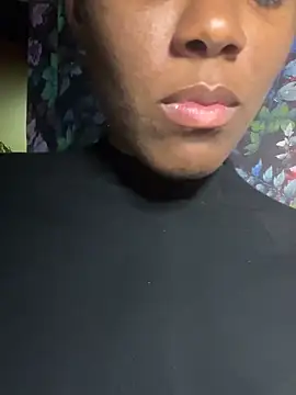 Snapshot of HoneyDripHer chatting on September 22, 8:40 pm HoneyDripHer online show from September 22, 8:40 pm