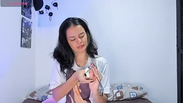 Snapshot of Abby_Saenz01 chatting on October 6, 6:45 pm Abby Saenz01 online show from October 6, 6:45 pm