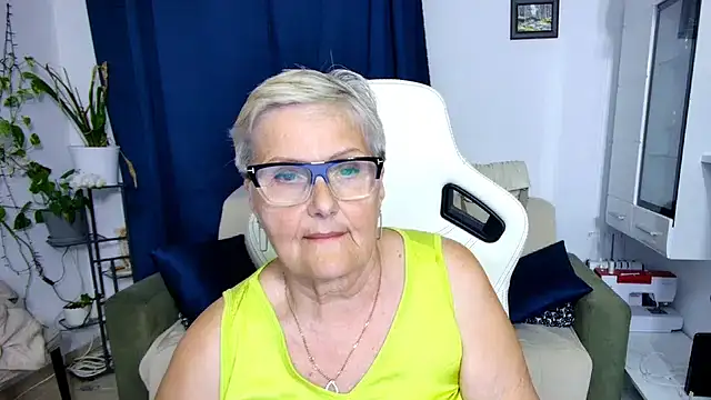 Selenna57 online show from May 9, 5:37 pm