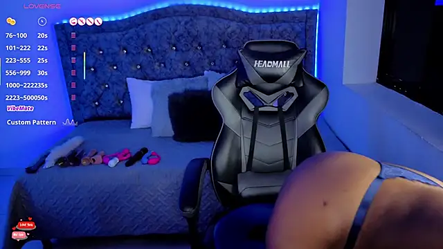 nashiira  online show from October 1, 11:42 pm