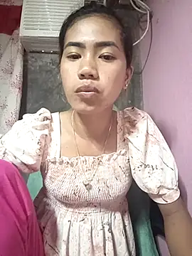 Snapshot of Cutie_body11 chatting on October 18, 2:03 am Cutie body11 online show from October 18, 2:03 am