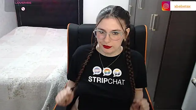 Snapshot of xxbbtaa chatting on October 14, 2:03 am xxbbtaa online show from October 14, 2:03 am