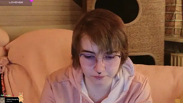 GamerGirl Eve online show from November 26, 6:09 pm