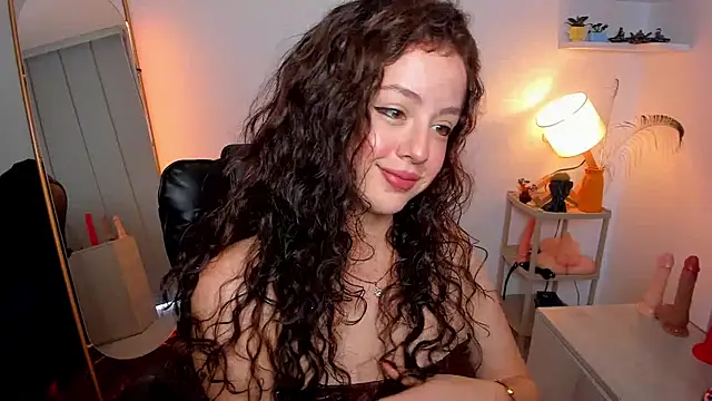 Cassandra Caiin online show from September 21, 2:59 pm