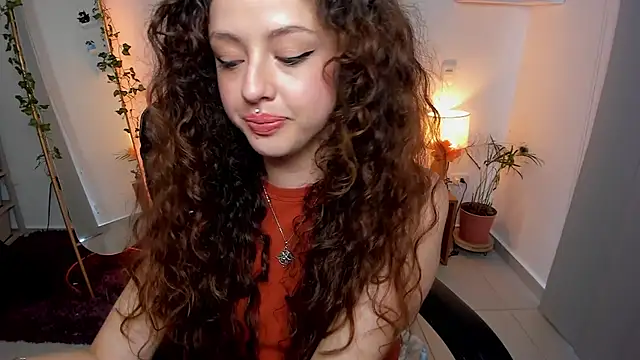 Cassandra Caiin online show from July 28, 8:52 pm