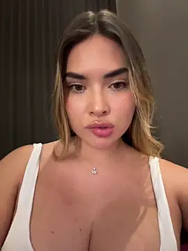 AnaCarrera online show from November 19, 10:54 pm