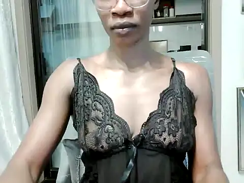 choco petite online show from December 18, 11:04 am