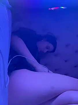 Flossy Vettie online show from October 13, 3:47 pm