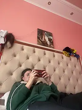 Flossy Vettie online show from February 4, 8:06 am