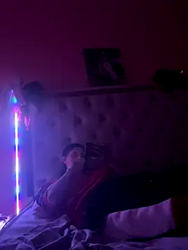 Flossy Vettie online show from November 24, 7:05 pm