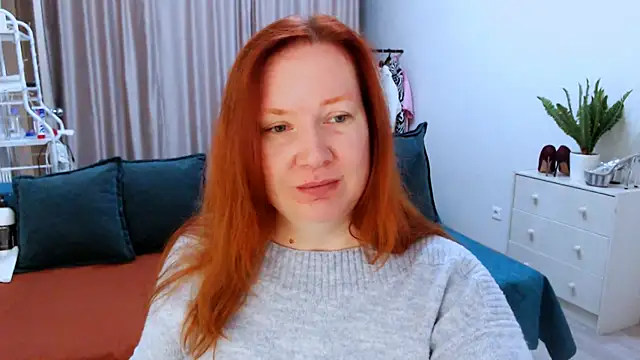 Snapshot of GoddessLara chatting on September 14, 3:04 am GoddessLara online show from September 14, 3:04 am