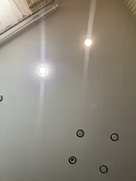 Lisaaan online show from April 28, 7:34 am