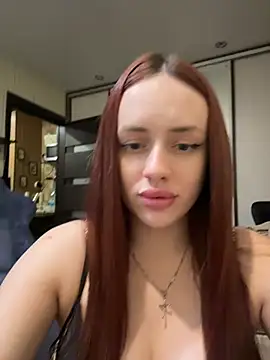 Lisaaan online show from June 24, 6:18 pm