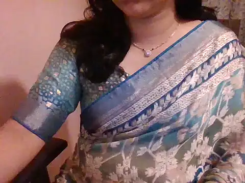 Pinky 4 online show from November 1, 1:37 pm