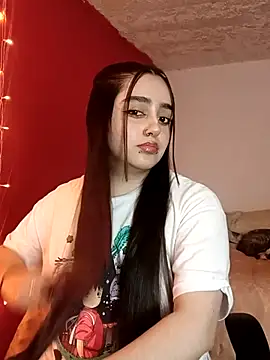 IvonneT online show from October 19, 1:07 am