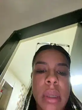 trianawhite online show from December 18, 12:04 am