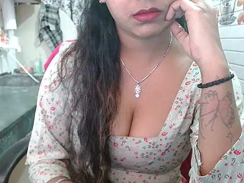 LovingPihu online show from March 18, 6:07 am