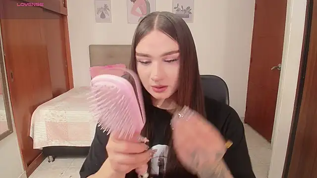 Miley Baker online show from November 24, 4:09 pm