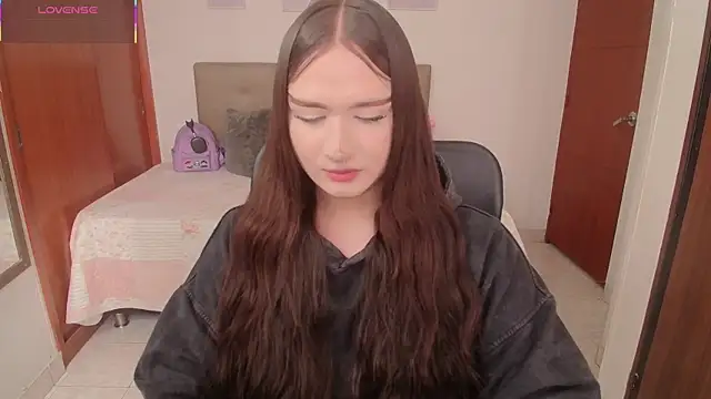 Miley Baker online show from February 10, 3:15 pm