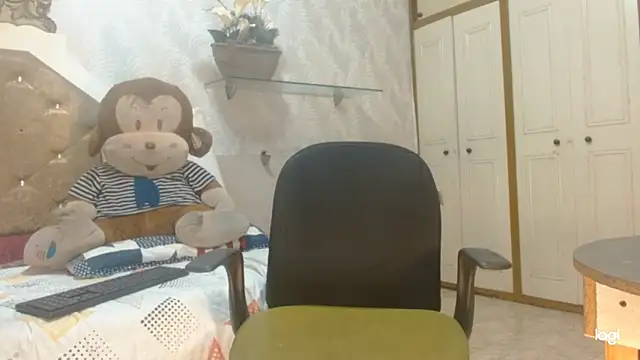 MiaShantall4u online show from October 4, 6:41 am