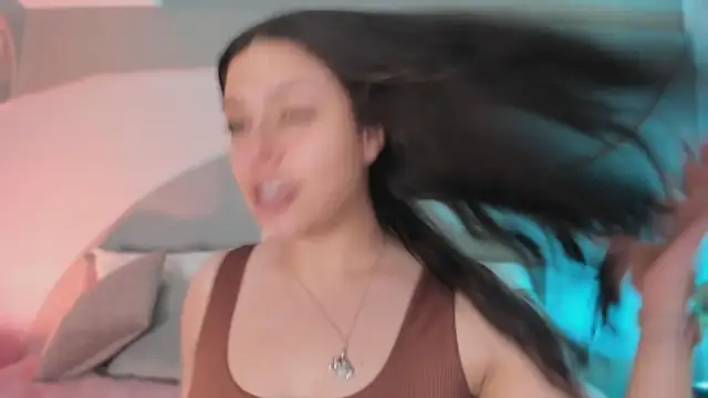 Nicolle W online show from September 16, 12:13 pm