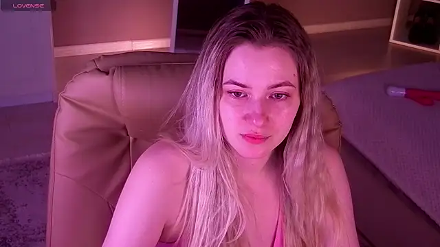 elinanortas online show from September 9, 1:05 am