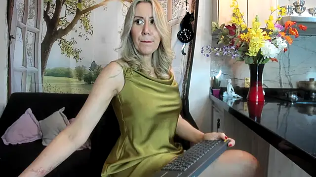 ashleymilf 1 online show from March 26, 10:00 pm