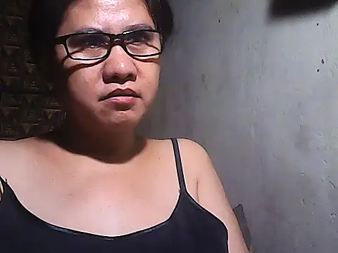 sweetsosie18 online show from December 22, 7:55 am