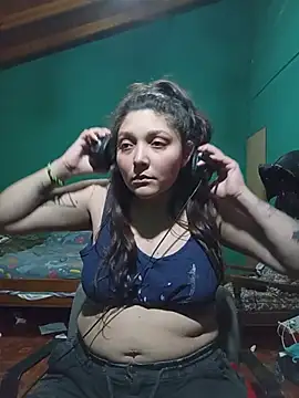 lopezzzmia1 online show from July 28, 12:19 am