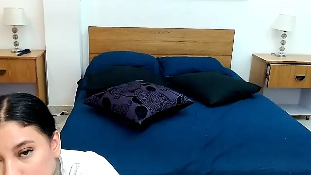 MaloryAndLuna online show from January 8, 5:50 pm