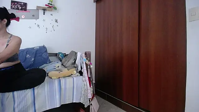 Moon lunita online show from September 9, 5:02 pm