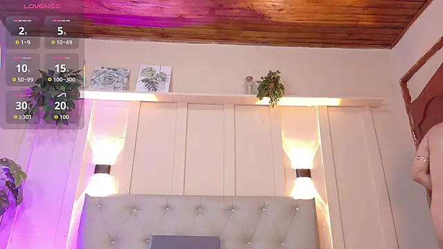 nicol snow online show from November 7, 1:17 pm