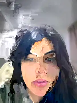 Alyaa s online show from October 23, 10:27 pm