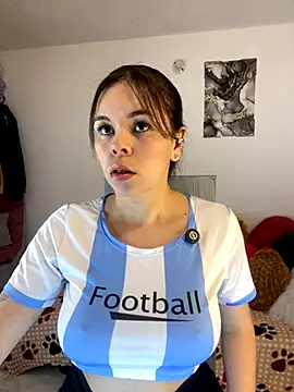 Snapshot of carolina16love chatting on October 8, 10:47 pm carolina16love online show from October 8, 10:47 pm