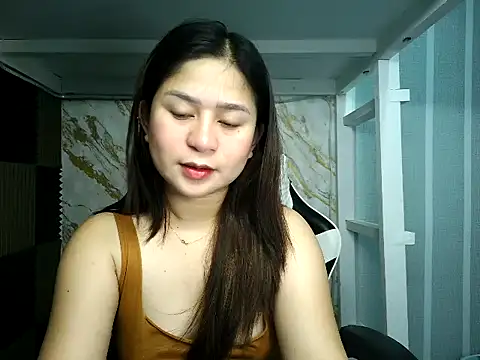 Snapshot of Mia_2022 chatting on October 6, 5:29 pm Mia 2022 online show from October 6, 5:29 pm