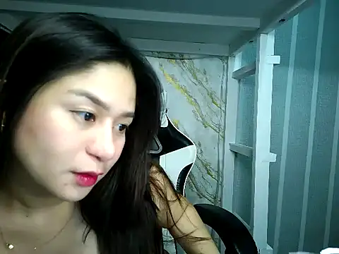 Snapshot of Mia_2022 chatting on October 9, 6:23 pm Mia 2022 online show from October 9, 6:23 pm